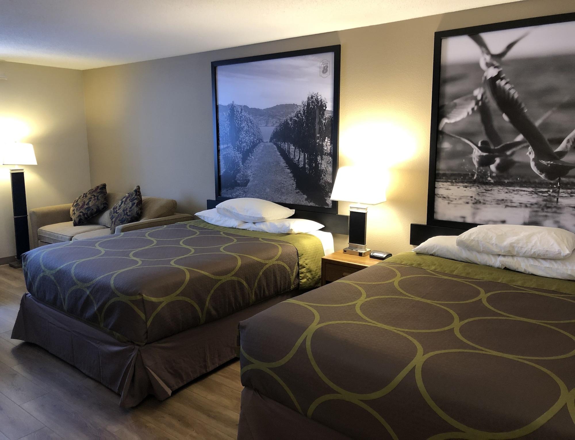Hotel Super 8 By Wyndham Salmon Arm Exterior foto