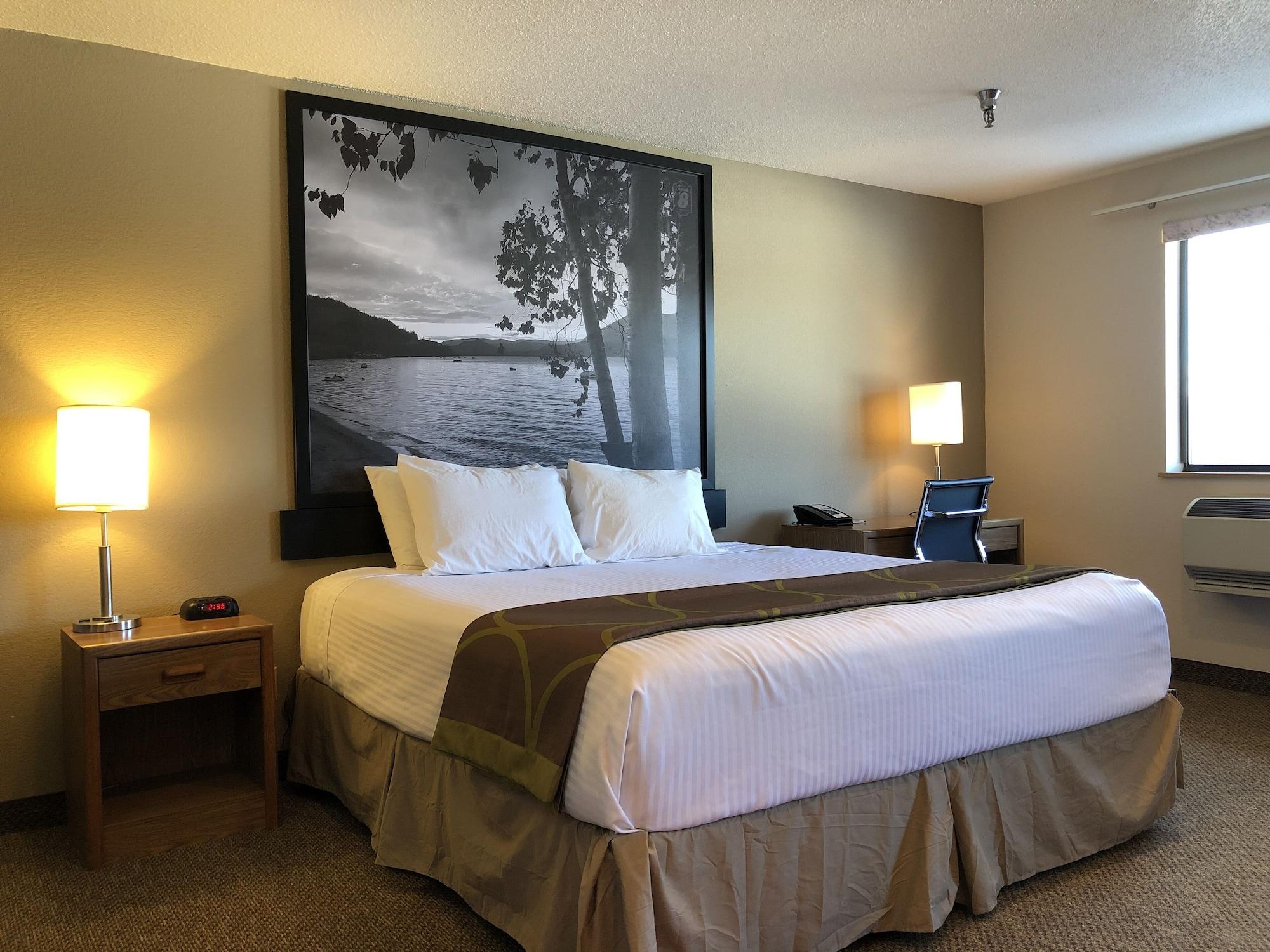 Hotel Super 8 By Wyndham Salmon Arm Exterior foto
